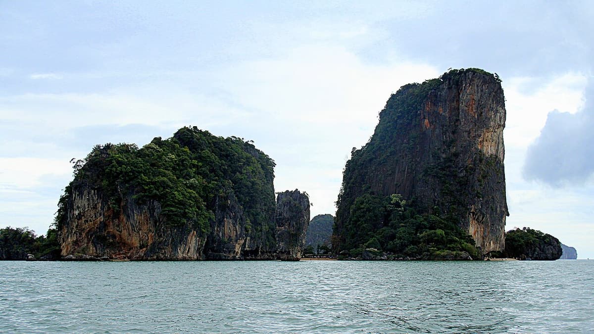 Limestone islands in Phang Nga Bay near Khao Phing Kan
