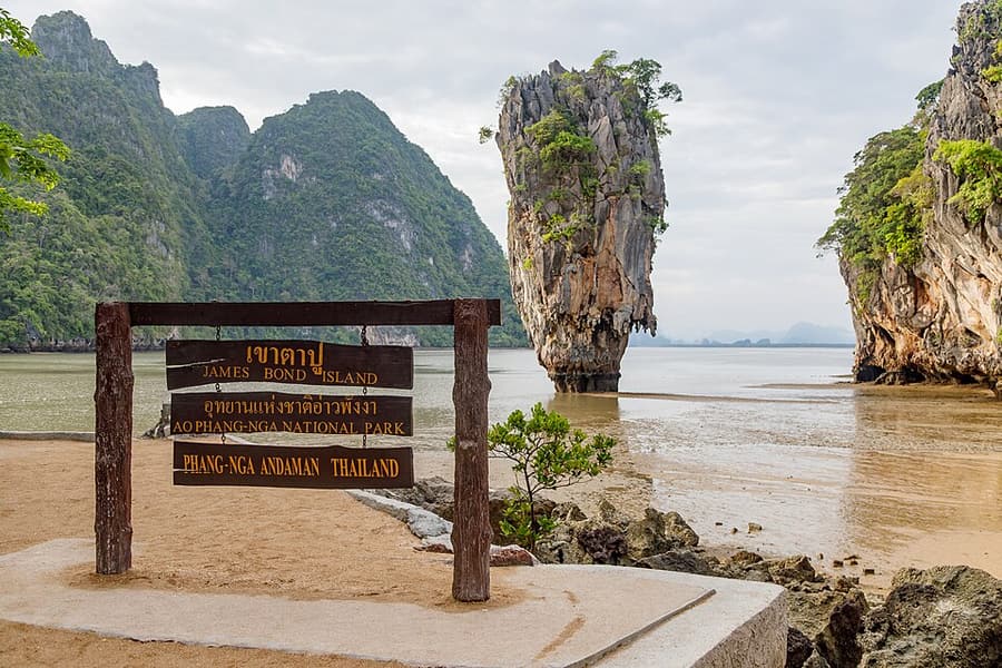 The needle-shaped rock of Ko Tapu, James Bond Island, in Phang Nga Bay